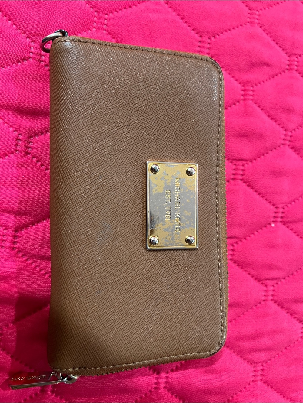 Michael Kors Tan Saffiano Zip Wallet with Gold Plate - Picture 1 of 11